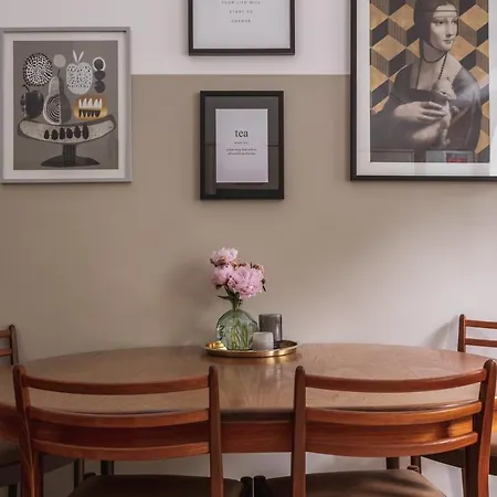 Διαμέρισμα 14 Church Street- Close To Train Station *